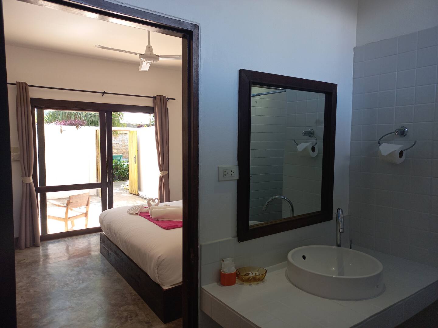 Double Room view 4